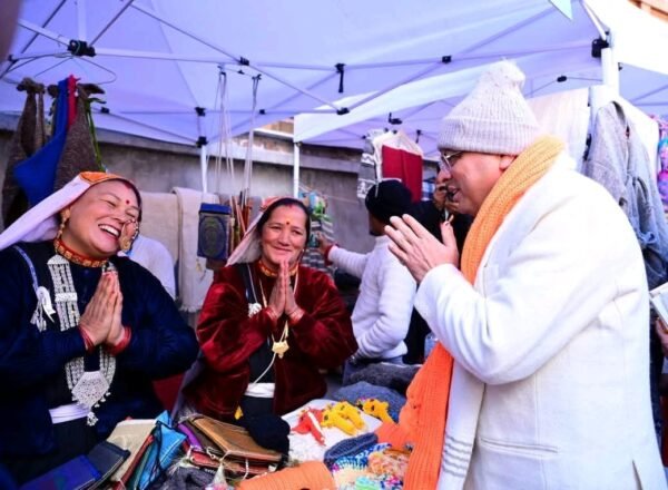 माणा गाँव में आयोजित ‘देवभूमि सांस्कृतिक महोत्सव 2025” के समापन समारोह में मुख्यमंत्री धामी ने किया प्रतिभाग 