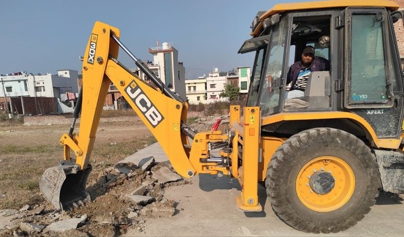 अवैध प्लॉटिंग पर चला एमडीडीए का बुलडोजर, शहर की सुनियोजित विकास नीति पर कोई समझौता नहीं