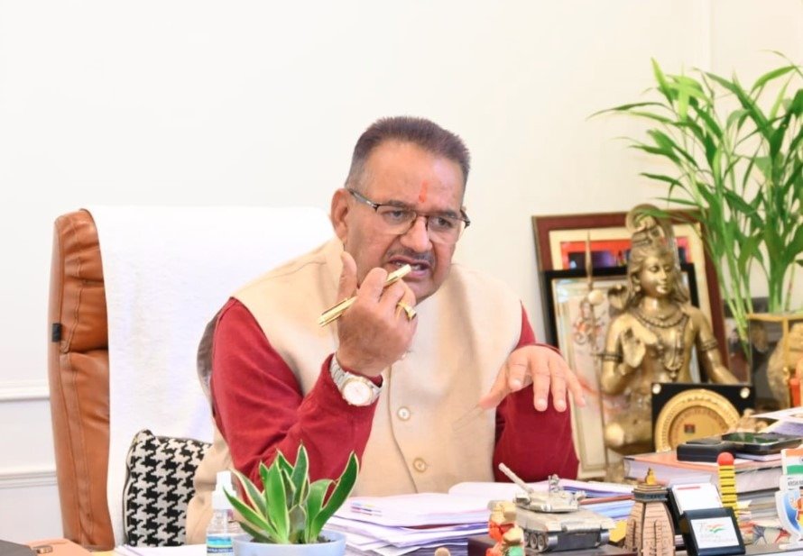 मसूरी विधानसभा क्षेत्र के अंतर्गत विकास कार्यों की कैबिनेट मंत्री गणेश जोशी ने करी समीक्षा
