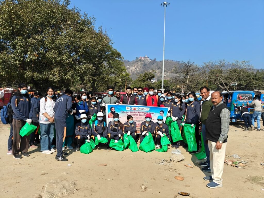 कांवड़ मेले के सफल समापन के बाद जिला प्रशासन और नगर निगम ने बड़े स्तर पर चलाया सफाई अभियान 