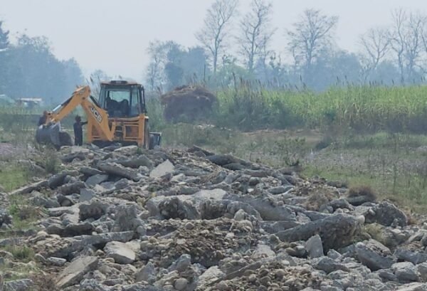 अवैध प्लॉटिंग पर एमडीडीए की बड़ी चोट, डोईवाला में मारखम ग्रांट से खेरी तक एमडीडीए का एक्शन, 77 बीघा अवैध प्लॉटिंग पर चला दिया बुलडोजर