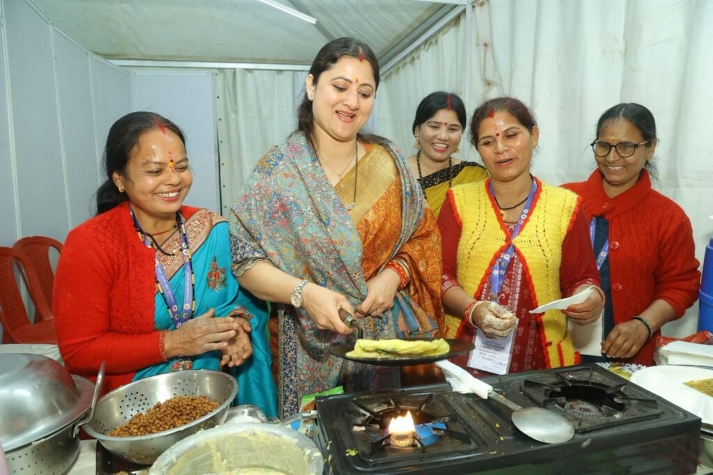 चंपावत सरस कॉर्बेट महोत्सव 2026 में  गीता पुष्कर धामी की आत्मीय उपस्थिति