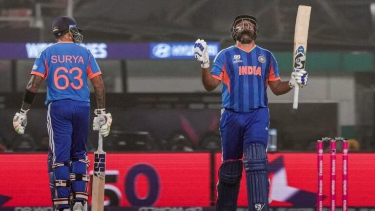 भारत ने वेस्टइंडीज को 5 विकेट से हराकर सेमीफाइनल में बनाई जगह , इंग्लैंड से भिड़ेगा भारत, 5 मार्च को होगा बड़ा मुकाबला