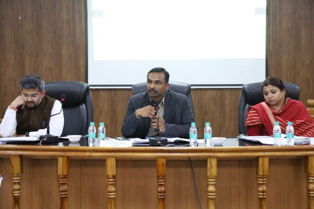 विशेष गहन पुनरीक्षण कार्यों की बूथवार समीक्षा, 66.62 प्रतिशत मैपिंग पूर्ण