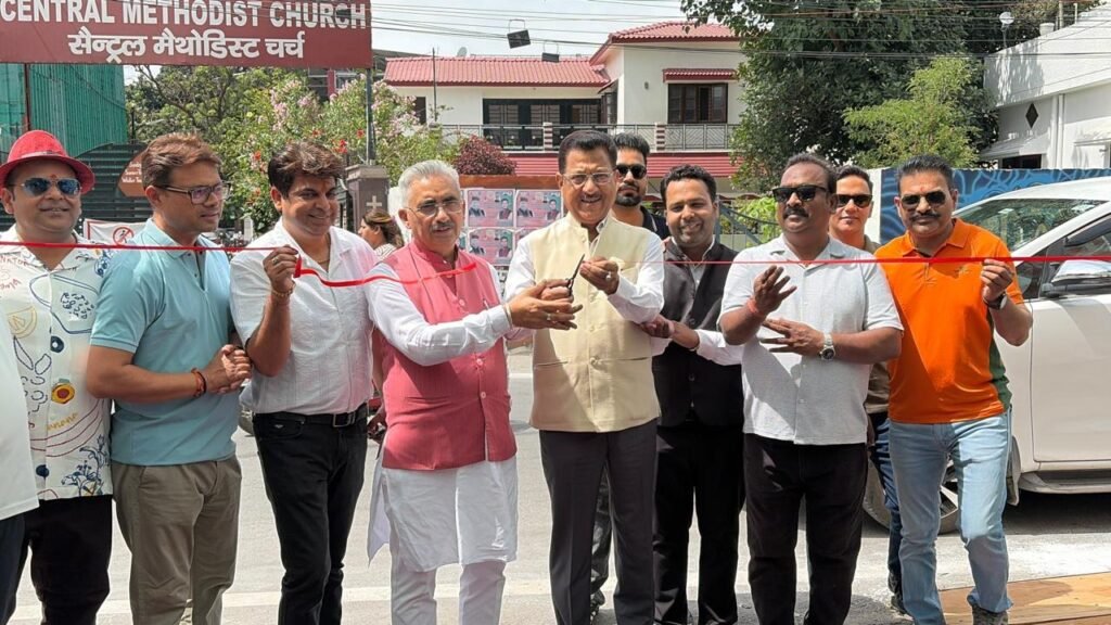 युवा सेवा दल ने लगाया रक्तदान शिविर, पूर्व मेयर सुनील उनियाल गामा और सूर्यकांत धस्माना ने दीप प्रज्वलित कर किया शुभारंभ 