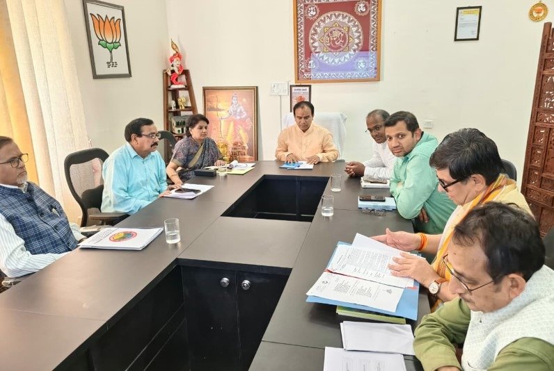 विश्वविद्यालयों में साइबर सुरक्षा के हो पुख्ता इंतजाम- उच्च शिक्षा मंत्री डाॅ. धन सिंह रावत