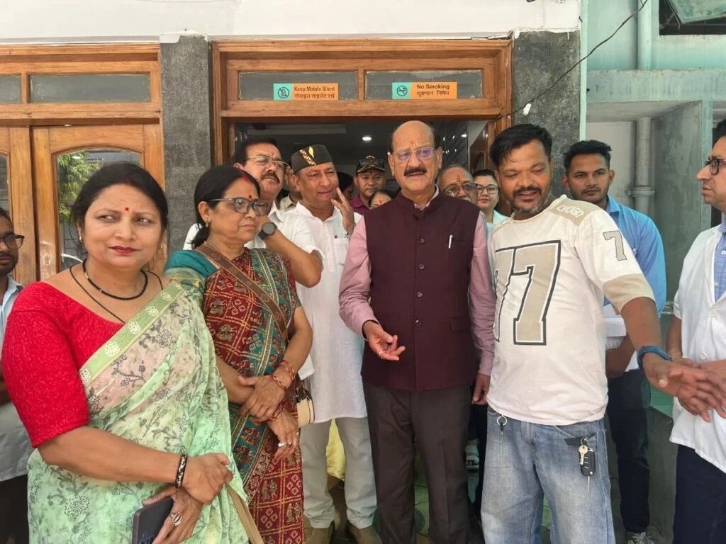 बुक्सा जनजाति की महिलाओं को स्वरोजगार एवं आत्मनिर्भरता से जोड़ने के उद्देश्य से स्थापित प्रशिक्षण एवं उत्पादन केंद्र का कैबिनेट मंत्री सुबोध उनियाल ने किया लोकार्पण