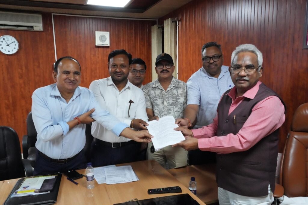 आयुष मंत्री मदन कौशिक की पहल से समाप्त हुआ आयुष चिकित्सकों का आंदोलन