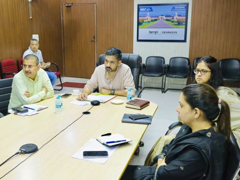 मानसून में सतर्कता ही सुरक्षा, डीएम डॉ0 आशीष चौहान ने सभी विभागों को किया अलर्ट, दिए आवश्यक निर्देश