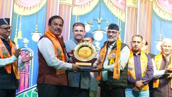 राज्य आंदोलनकारियों के सम्मान के साथ मनाया रामलीला महोत्सव का तृतीय दिवस
