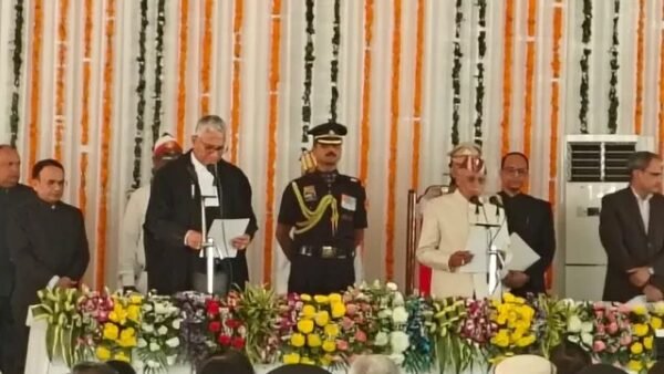 डॉ. ढाल सिंह बिसेन ने ली उत्तराखंड के राज्यपाल पद की शपथ, बने नौवें राज्यपाल