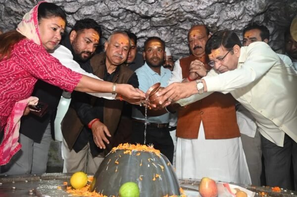 कांग्रेस चुनाव अभियान समिति अध्यक्ष प्रीतम सिंह के नेतृत्व में देहरादून के विभिन्न विधानसभा क्षेत्रों में निकाली जाएगी पदयात्रा